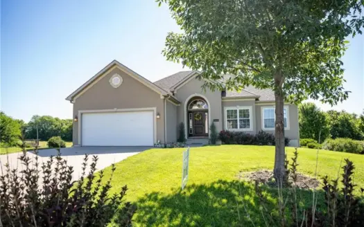 Well-Maintained Home on Double Lot in Indian Ridge, St. Joseph