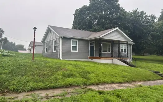 Updated Ranch Home with 24′ x 40′ Shop in DeKalb