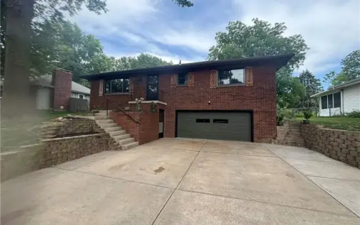 Updated 4-Bedroom Home Near Belt Highway – St. Joseph