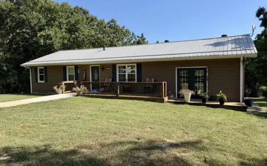 5-Bedroom Home for Sale in Salem, MO | Salem R-80 Schools