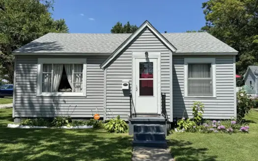 Turn-Key Bungalow for Sale in El Dorado Springs, MO
