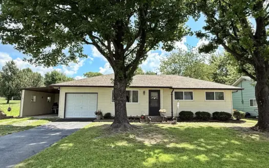 Affordable Home on Low-Traffic Street in El Dorado Springs, MO