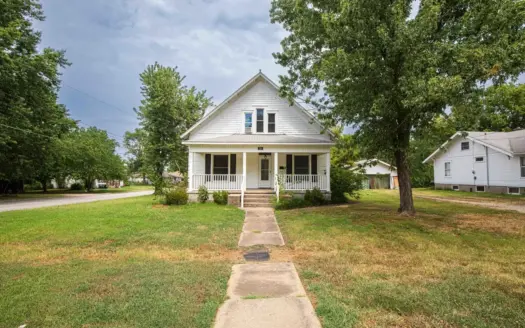Home for Sale – Nevada, Missouri