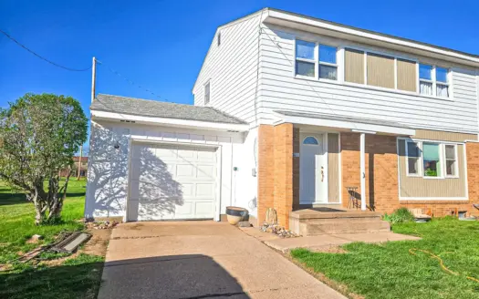 Affordable and Fully Updated St. Marie Condo