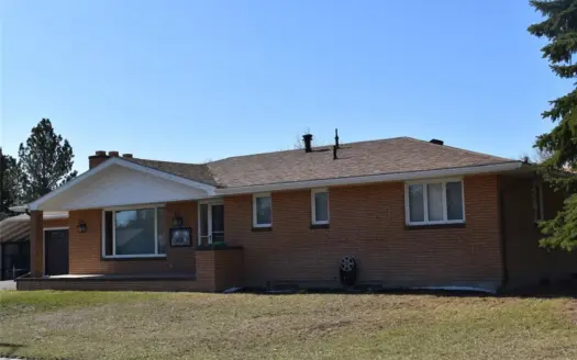 Conrad MT home for sale, 3 bed 3 bath, edge of town
