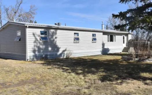 Small town living, 4 bedroom, 2 bath home, near interstate
