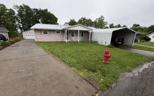 Woodsfield OH Ranch home on slab offering over 1700 square feet