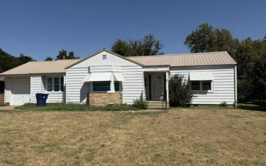 Affordable Home on Large Lot in Cherokee