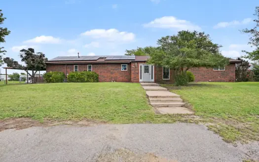 Home For Sale In Erick, Oklahoma