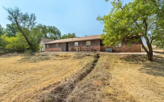 Three Bedroom, Two Bath Home For Sale Arapaho, Custer County, OK