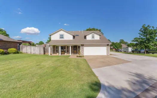 Home for Sale in Weatherford, Oklahoma
