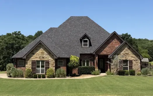 4 Bed, 3.5 Bath Luxury Home in McAlester