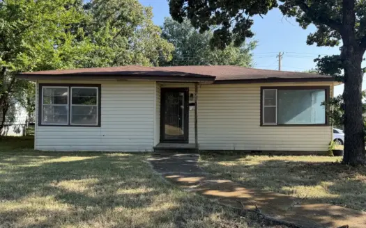 3 Bedroom, 1 Bathroom Home FOR SALE in McAlester, OK