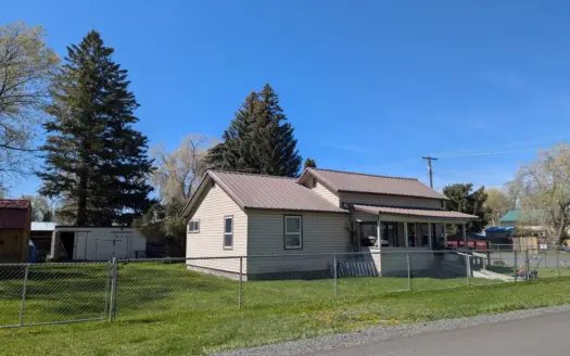 Eastern Oregon Two Bedroom Home Located in Burns