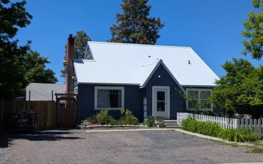 Eastern Oregon Five Bedroom Home Located in Burns