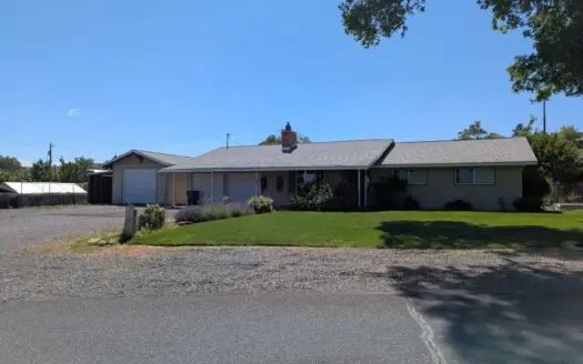 Eastern Oregon Three Bedroom Home Located in Hines
