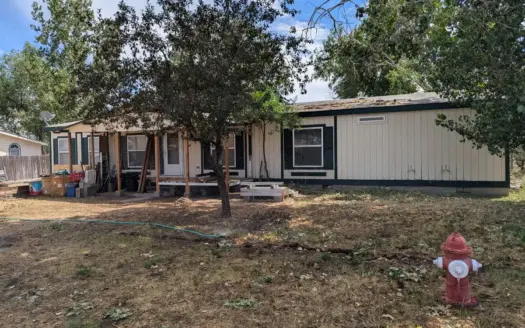 Eastern Oregon Four Bedroom Home Located in Hines