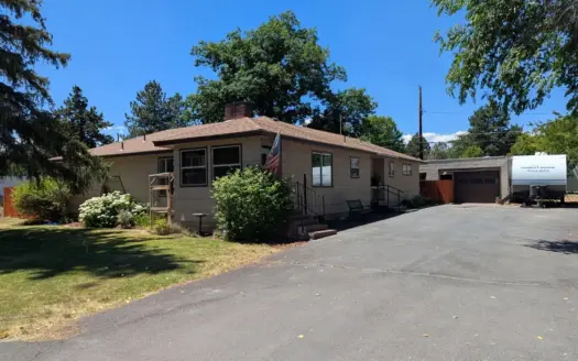 Eastern Oregon Three Bedroom Home Located in Hines