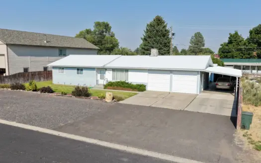 Eastern Oregon Three Bedroom Home Located in Burns