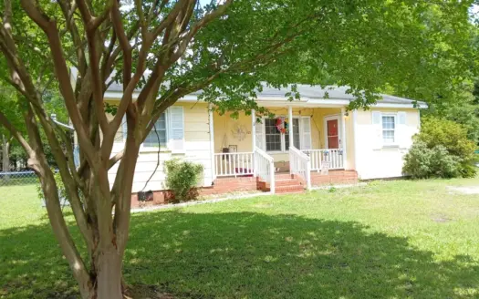 Affordable 3-Bedroom Home with Extra Lot Space in Cheraw, SC
