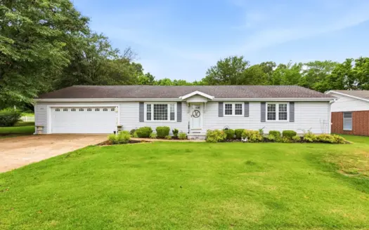 Well Maintained & Affordable Home for Sale in Bradford, TN