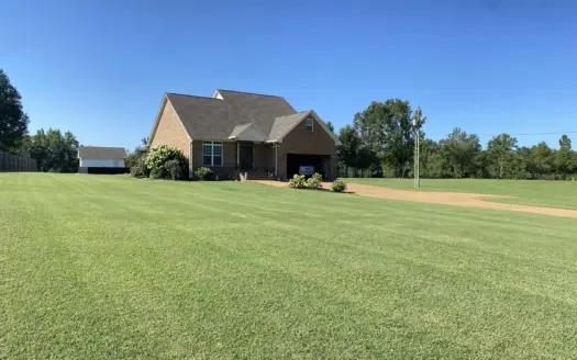 Home For Sale In Adamsville Tn With Pool Near Tn River Fishing