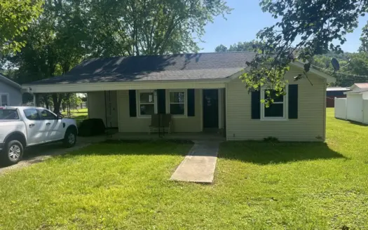Charming 3 Bed 1 Bath In Waynesboro, Tn!