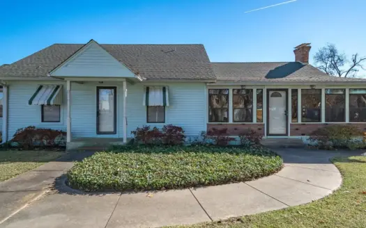 Winnsboro Wood County 3/2/4 Large Home In Town For Sale