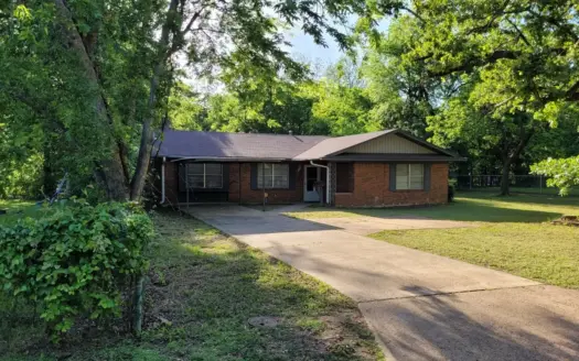 Updated Home in Town, NE TX, Lamar Co, Paris, TX