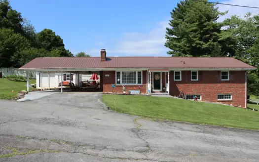 Brick Ranch for Sale in Bristol VA