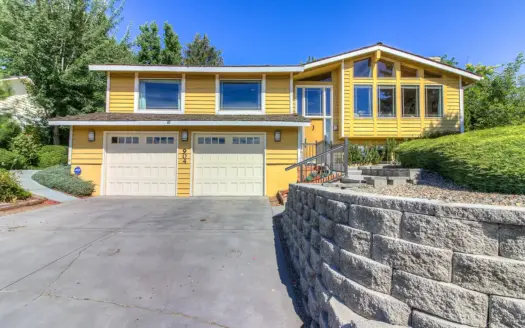 Impeccably Maintained Home in Desirable Carriage Hill