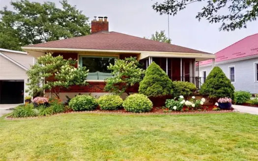River View Brick Bungalow for Sale in Corunna, Ontario