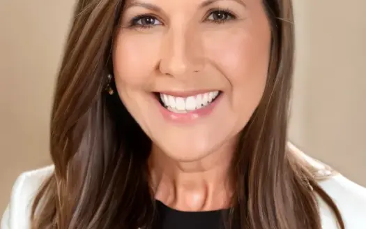 agent profile picture for Kim Lander on Homes For Sale website
