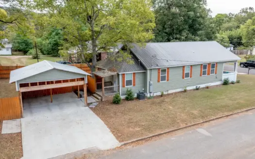 Fully Remodeled 3BR/2BA Home, 800 E Francis St, Jacksonville, AL