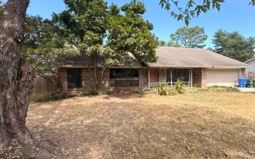4 Bed, 2 Bath Home in Fayetteville