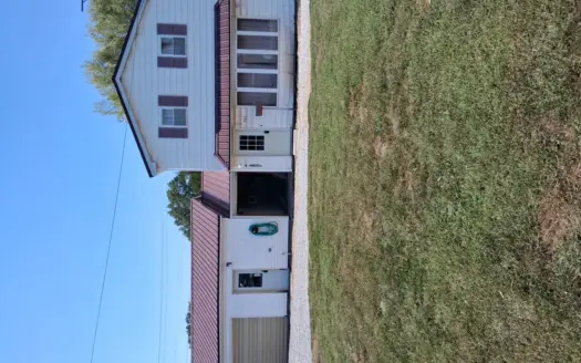 1 Bed, 1.5 Bath Home in Town on 0.3 Acres for Auction