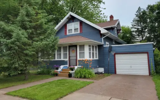 3 Bedroom Home for Sale on Corner Lot in Cloquet MN, Carlton Cty