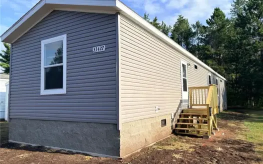 3 Bedroom Mobile Home for Sale in Sun Bay on Sand Lake