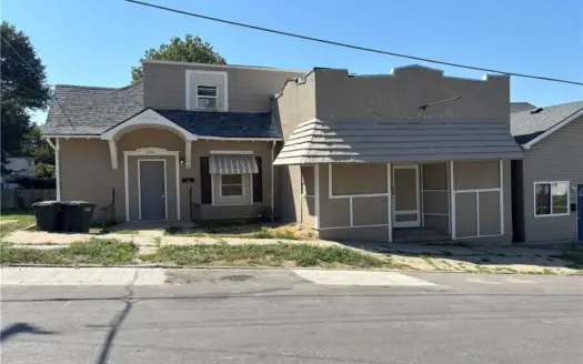 South St. Joseph Opportunity | Spacious 4-Bedroom Home