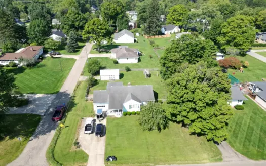 Corner Lot in Mt Vernon, Ohio 3B/ 1B 1300 Sq Ft Ranch Home