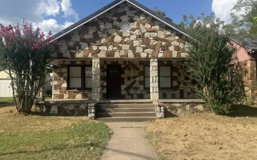 Home FOR SALE in Wilburton, OK