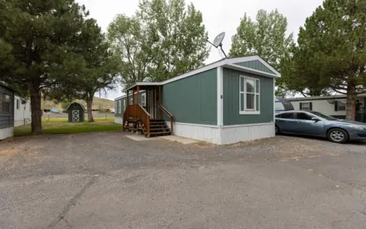 Eastern Oregon Home Located at Hines RV & Mobile Home Park