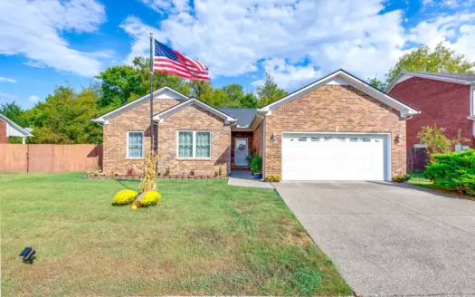 Country Home for Sale in Maury County, Tennessee