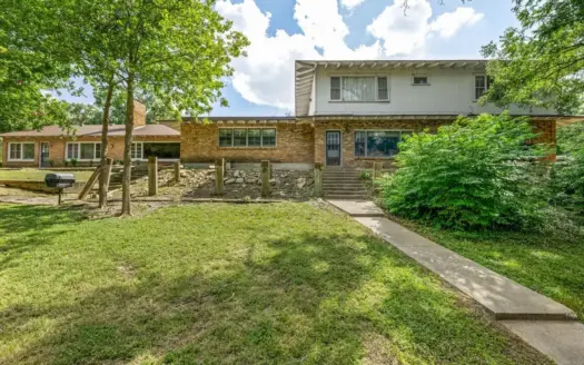 Spacious Home on 2.756 Acres for Sale in Waco, TX
