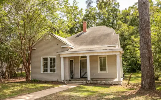 1920s Antique Home Near Downtown Brenham