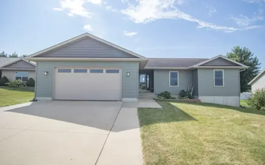 Home on cul-de-sac in Anamosa Iowa for Sale