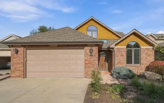 Zero entry, low maintenance villa in Lincoln, NE
