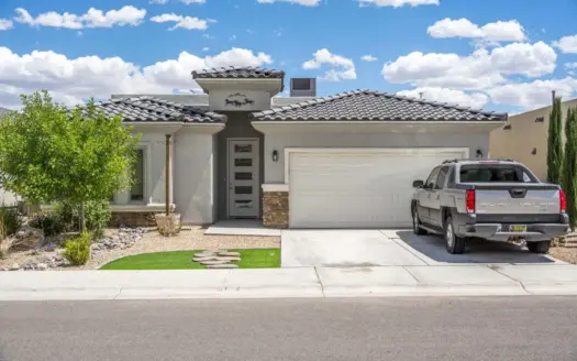 Home for Sale with Mountain Views in Las Cruces, NM