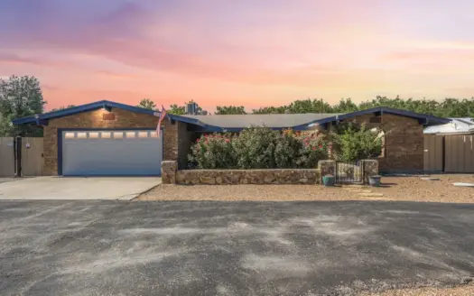 Ranch Home For Sale on 1.35 Acres In Las Cruces, NM