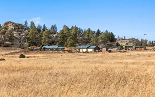 Close to Fort Collins Adjoining National Forest
